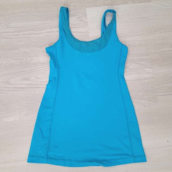 LULULEMON Scoop Neck Mesh detail Tank size 6 - Picture 1 of 8